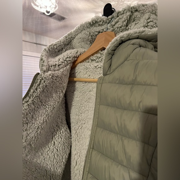 Green Puffer Jacket - Picture 2 of 4